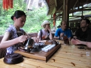Чайная возле материнских кустов Да Хун Пао